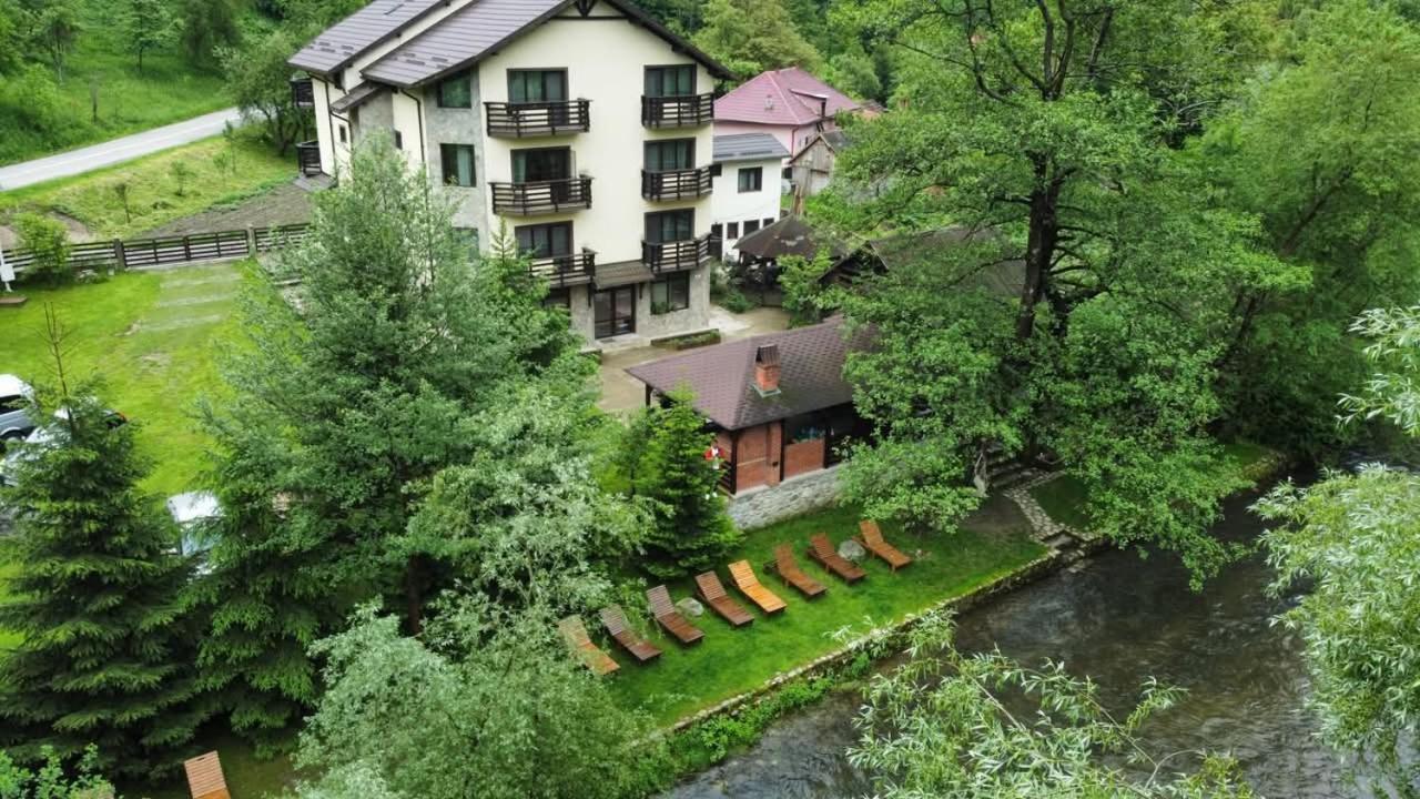 Готель Casa Valea Cernei Isverna Екстер'єр фото